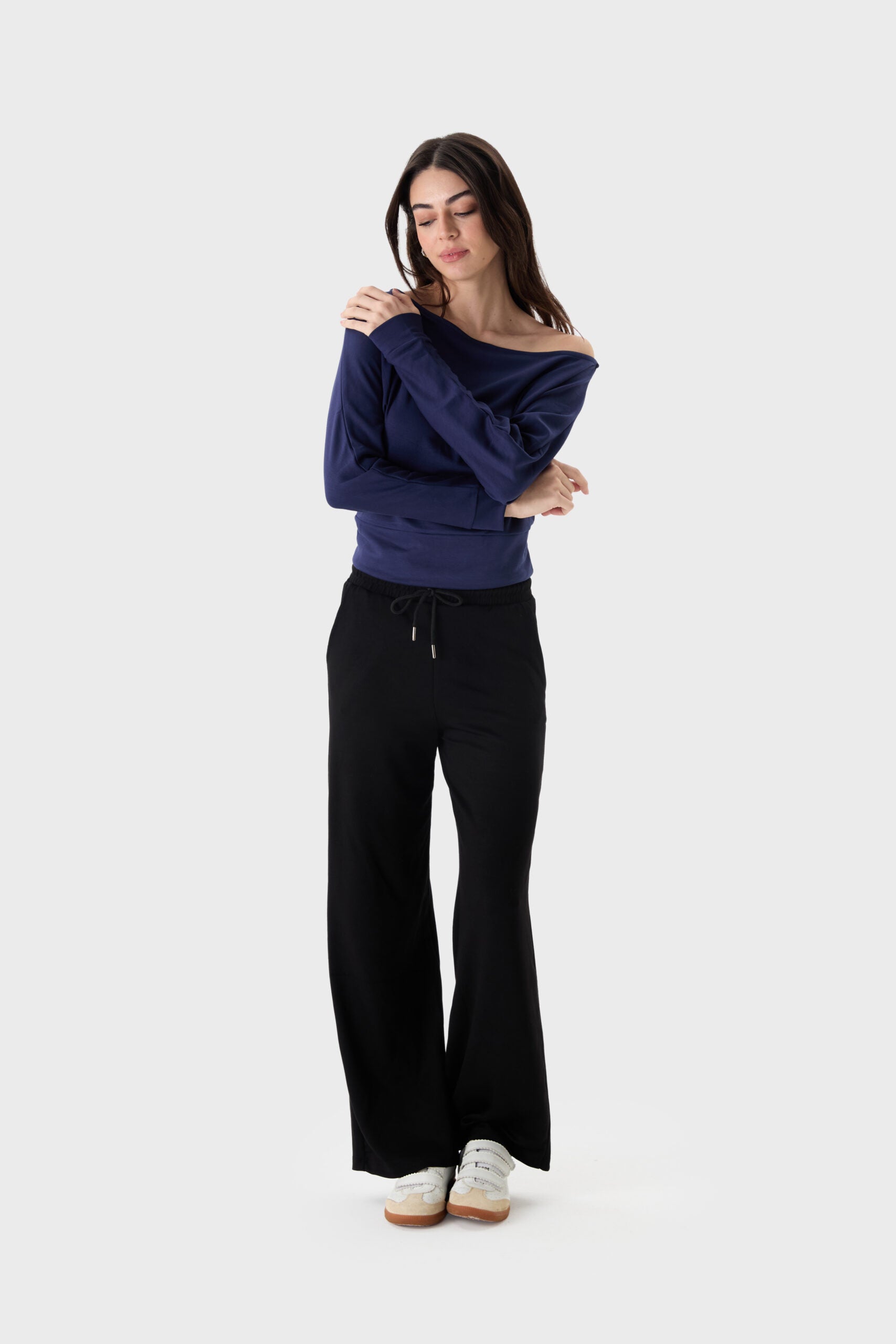 Relaxed Cropped Sweatshirt & Wide-Leg Pant Set image 8